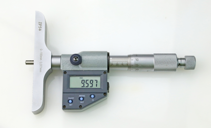 S299: Dig.-Tiefen-Messschraube 0 - 100 mm